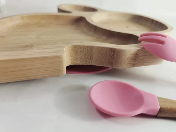 Krožnik iz bambusa s priseskom ZAJČEK celi – set - Image 3